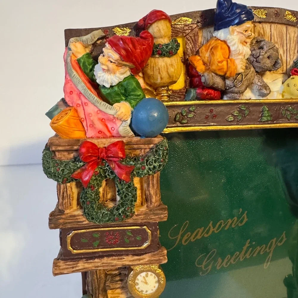 Santa Claus Workshop Gnomes Elves 3D Resin Christmas Picture Frame 3.5x5 Photo